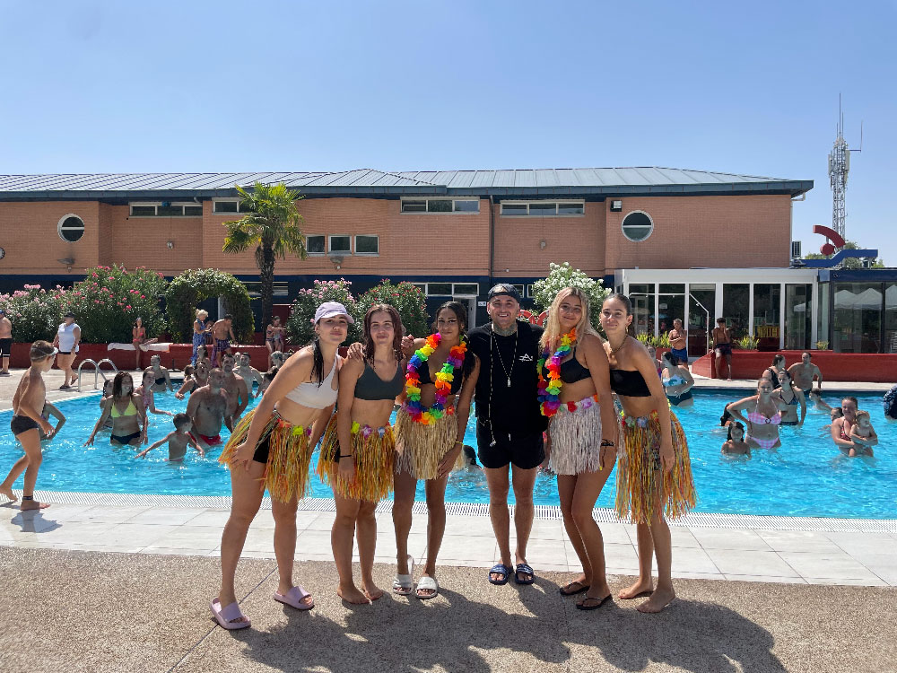 POOL2-